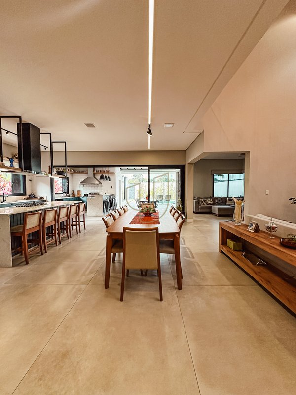 Casa com 4 Suítes no Condomínio Reserva da Barra Rua Trancoso São José dos Campos - 