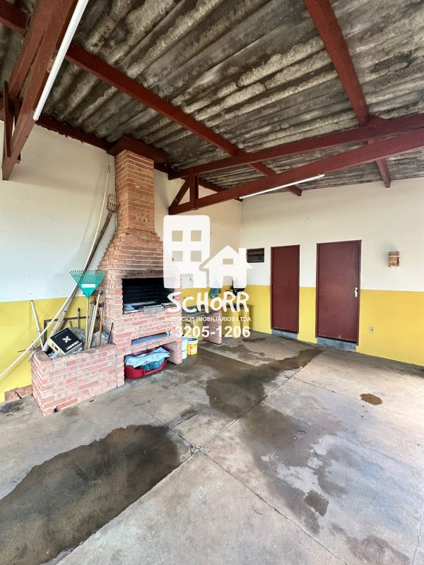 🏡 Casa à venda no Jardim São Paulo - espaçosa, com piscina e uma bela jardinagem  Tatuí - 