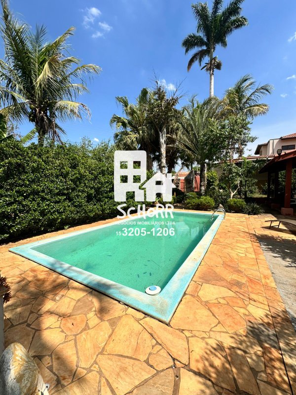 🏡 Casa à venda no Jardim São Paulo - espaçosa, com piscina e uma bela jardinagem  Tatuí - 