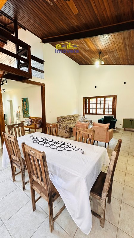 Casa para locação temporada praticamente pé na areia em Boiçucanga central Avenida Walkir Vergani São Sebastião - 