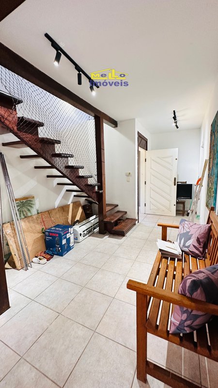 Casa para locação temporada praticamente pé na areia em Boiçucanga central Avenida Walkir Vergani São Sebastião - 