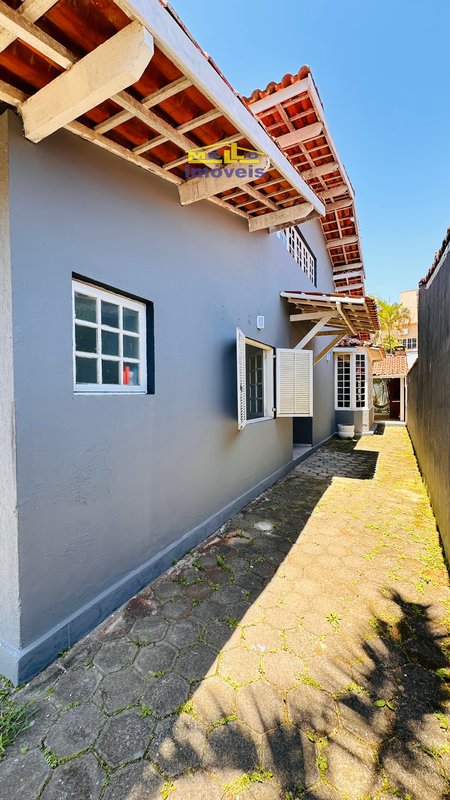 Casa para locação temporada praticamente pé na areia em Boiçucanga central Avenida Walkir Vergani São Sebastião - 
