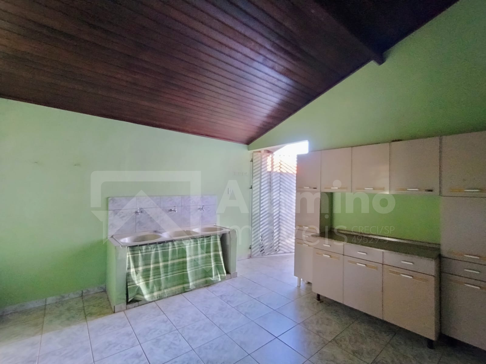 JARDIM REDENTOR III &ndash; RESID&Ecirc;NCIA 03 DORMS, 01 WC  Bauru - 