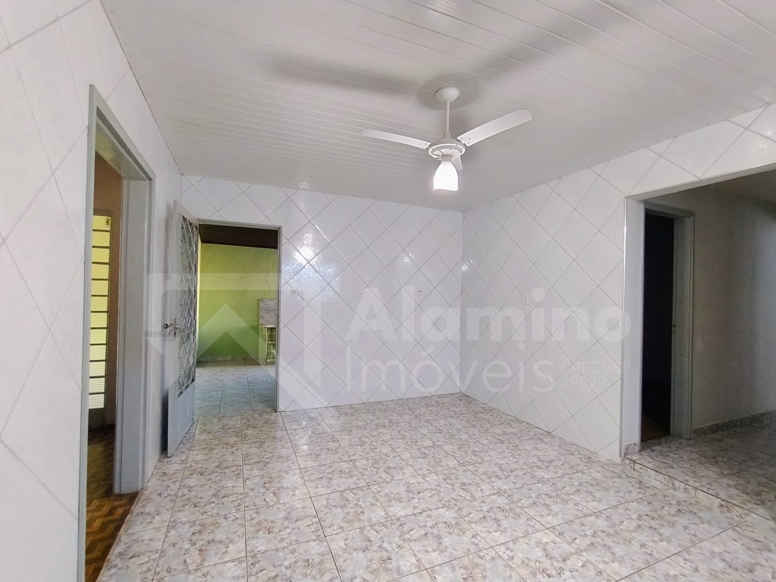 JARDIM REDENTOR III &ndash; RESID&Ecirc;NCIA 03 DORMS, 01 WC  Bauru - 