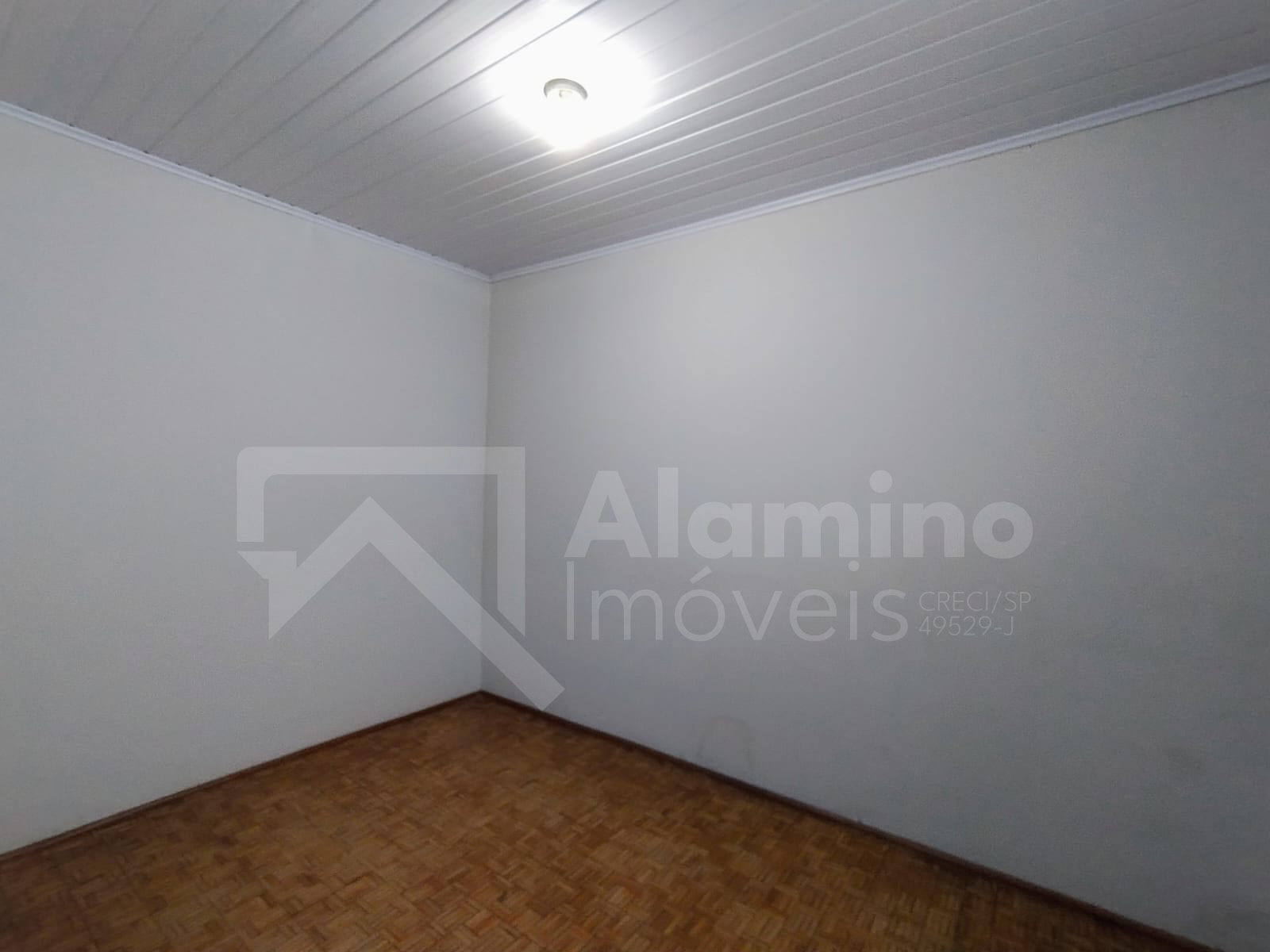 JARDIM REDENTOR III &ndash; RESID&Ecirc;NCIA 03 DORMS, 01 WC  Bauru - 