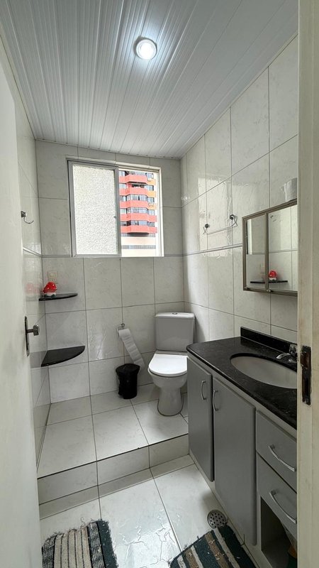 APARTAMENTO 2 QUARTOS SUÍTE VARANDA NASCENTE ELEVADOR GARAGEM À VENDA NA GRAÇA! Rua Engenheiro Celso Torres Salvador - 