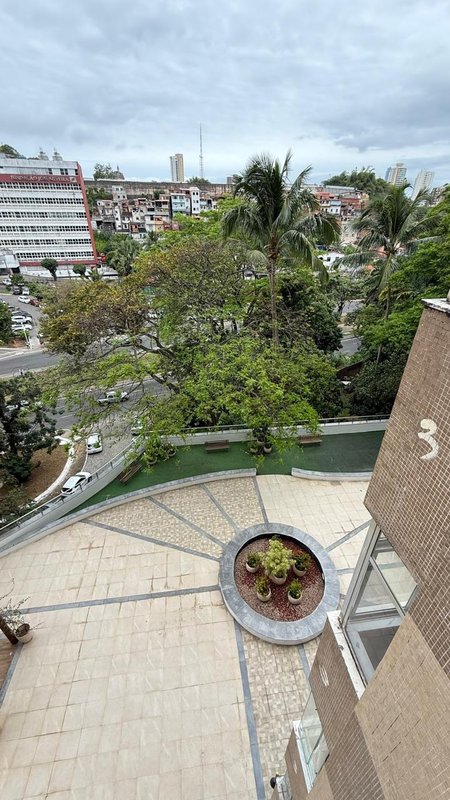 APARTAMENTO 2 QUARTOS SUÍTE VARANDA NASCENTE ELEVADOR GARAGEM À VENDA NA GRAÇA! Rua Engenheiro Celso Torres Salvador - 