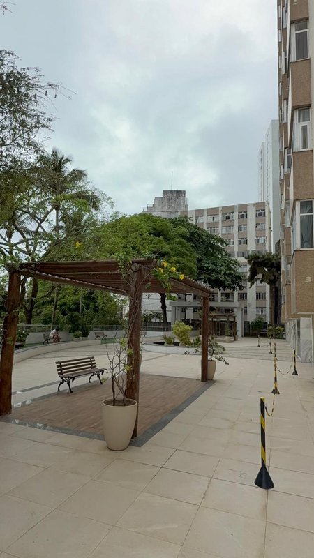 APARTAMENTO 2 QUARTOS SUÍTE VARANDA NASCENTE ELEVADOR GARAGEM À VENDA NA GRAÇA! Rua Engenheiro Celso Torres Salvador - 