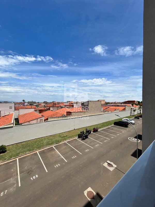 Lindo Apartamento à Venda – Condomínio Flamingos - com varanda  Tatuí - 