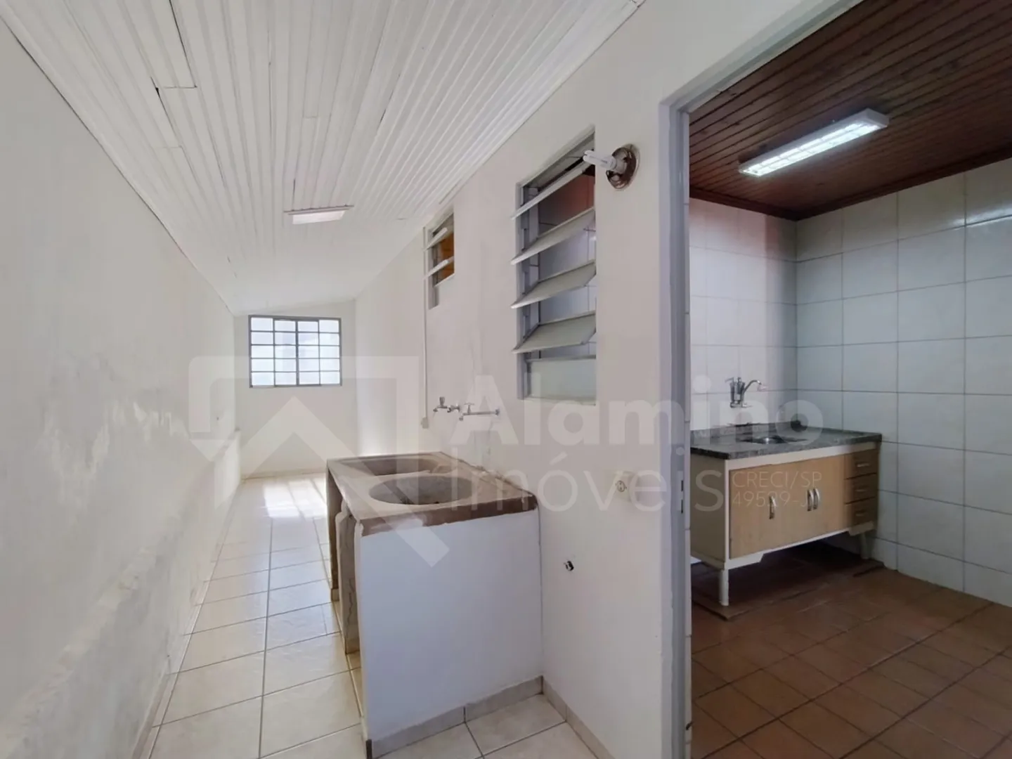 Mary Dota &ndash; Resid&ecirc;ncia 02 Dorms, com Ed&iacute;cula  Bauru - 