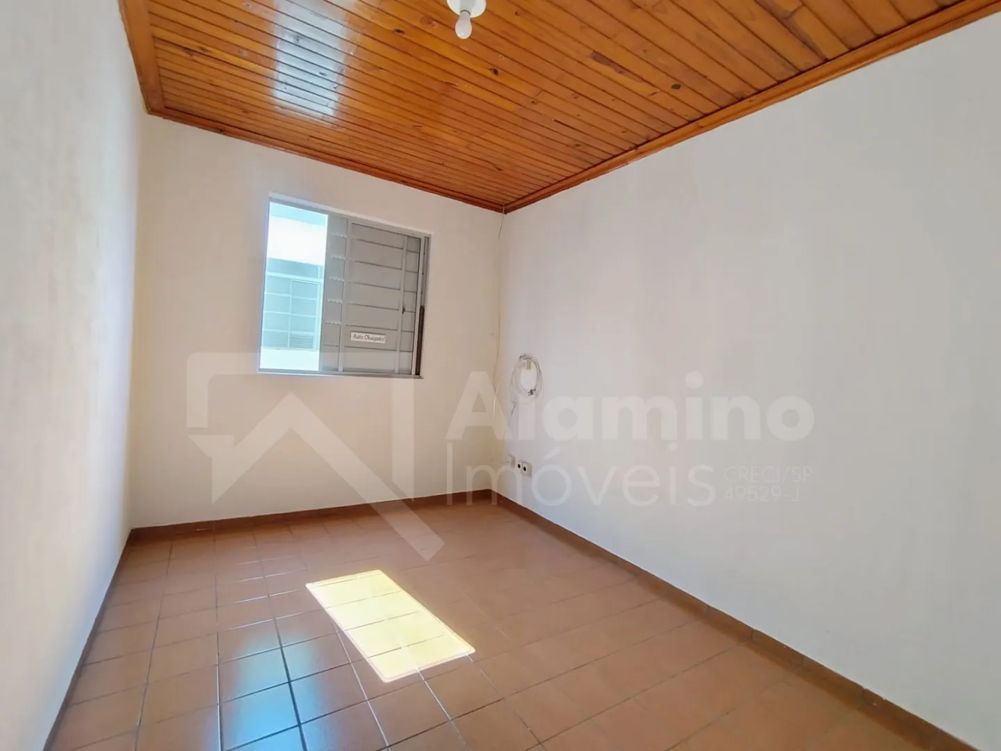 Mary Dota &ndash; Resid&ecirc;ncia 02 Dorms, com Ed&iacute;cula  Bauru - 