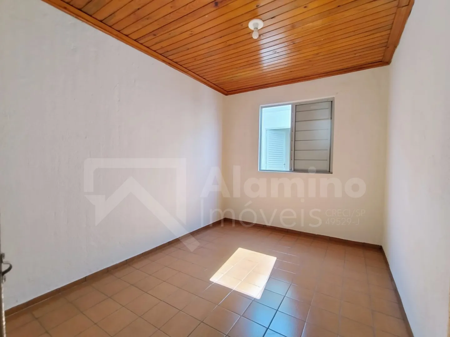 Mary Dota &ndash; Resid&ecirc;ncia 02 Dorms, com Ed&iacute;cula  Bauru - 