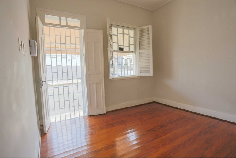 Casa &agrave; venda, 200m - 2 Dormit&oacute;rios 1 Su&iacute;te - R$ 350.000 - Vila Santana - Sorocaba SP Rua Jerônimo Rosa Sorocaba - 