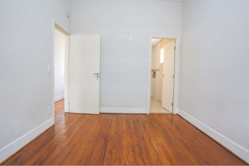 Casa &agrave; venda, 200m - 2 Dormit&oacute;rios 1 Su&iacute;te - R$ 350.000 - Vila Santana - Sorocaba SP Rua Jerônimo Rosa Sorocaba - 