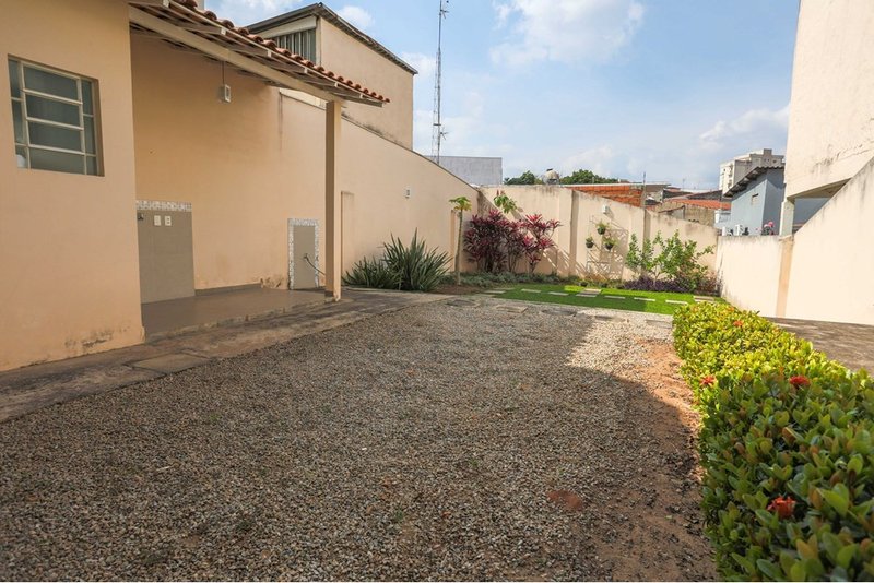 Casa &agrave; venda, 200m - 2 Dormit&oacute;rios 1 Su&iacute;te - R$ 350.000 - Vila Santana - Sorocaba SP Rua Jerônimo Rosa Sorocaba - 