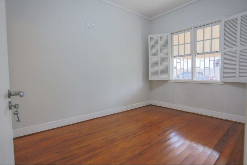 Casa &agrave; venda, 200m - 2 Dormit&oacute;rios 1 Su&iacute;te - R$ 350.000 - Vila Santana - Sorocaba SP Rua Jerônimo Rosa Sorocaba - 