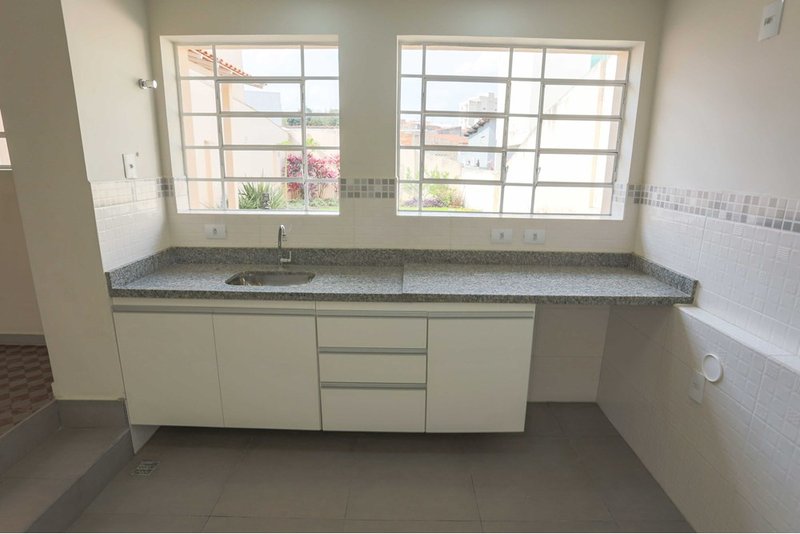 Casa &agrave; venda, 200m - 2 Dormit&oacute;rios 1 Su&iacute;te - R$ 350.000 - Vila Santana - Sorocaba SP Rua Jerônimo Rosa Sorocaba - 