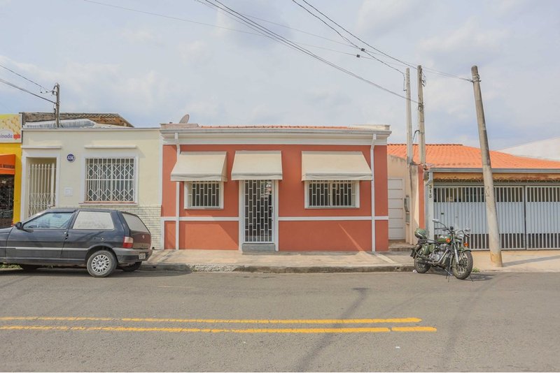 Casa &agrave; venda, 200m - 2 Dormit&oacute;rios 1 Su&iacute;te - R$ 350.000 - Vila Santana - Sorocaba SP Rua Jerônimo Rosa Sorocaba - 