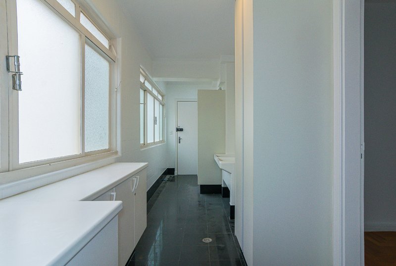 Apartamento à Venda, Edifício Conde dos Arcos, 244,73m²,Jardim Paulista, São Paulo/SP Alameda Casa Branca São Paulo - 