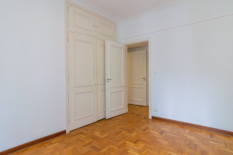 Apartamento à Venda, Edifício Conde dos Arcos, 244,73m²,Jardim Paulista, São Paulo/SP Alameda Casa Branca São Paulo - 