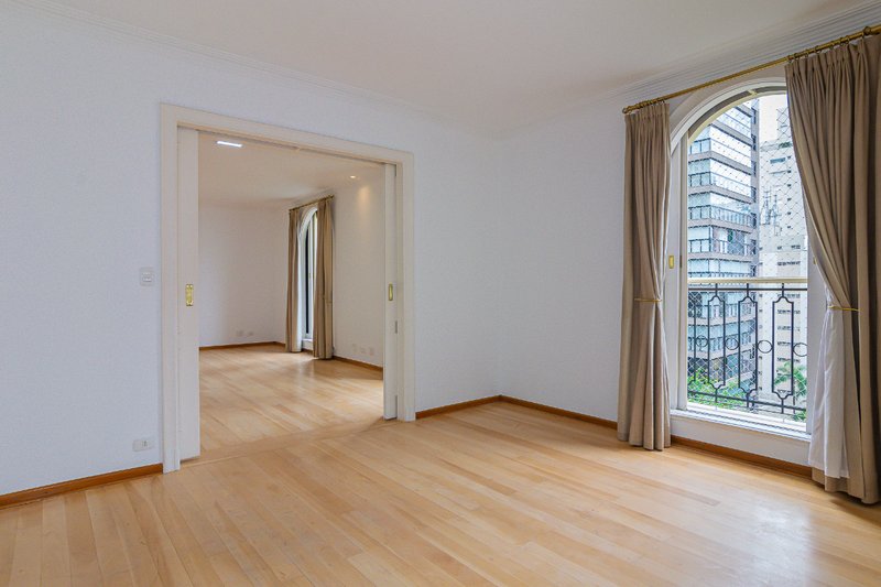 Apartamento à Venda, Edifício Conde dos Arcos, 244,73m²,Jardim Paulista, São Paulo/SP Alameda Casa Branca São Paulo - 