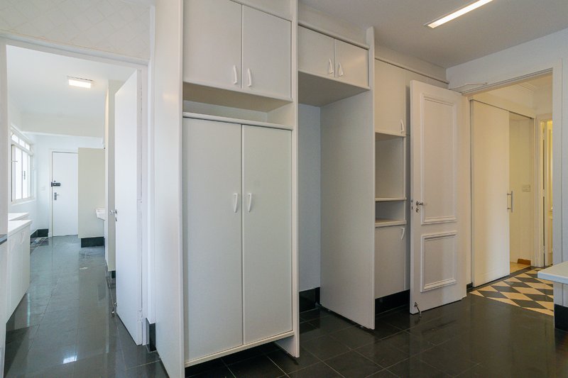 Apartamento à Venda, Edifício Conde dos Arcos, 244,73m²,Jardim Paulista, São Paulo/SP Alameda Casa Branca São Paulo - 