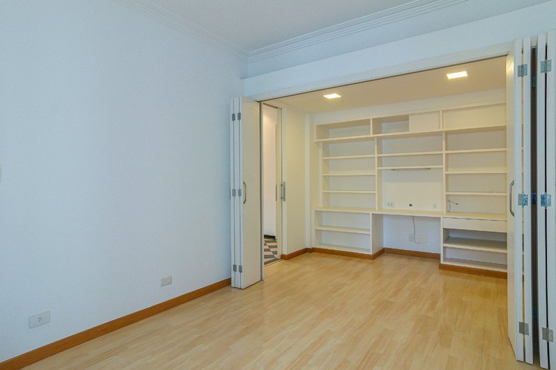 Apartamento à Venda, Edifício Conde dos Arcos, 244,73m²,Jardim Paulista, São Paulo/SP Alameda Casa Branca São Paulo - 