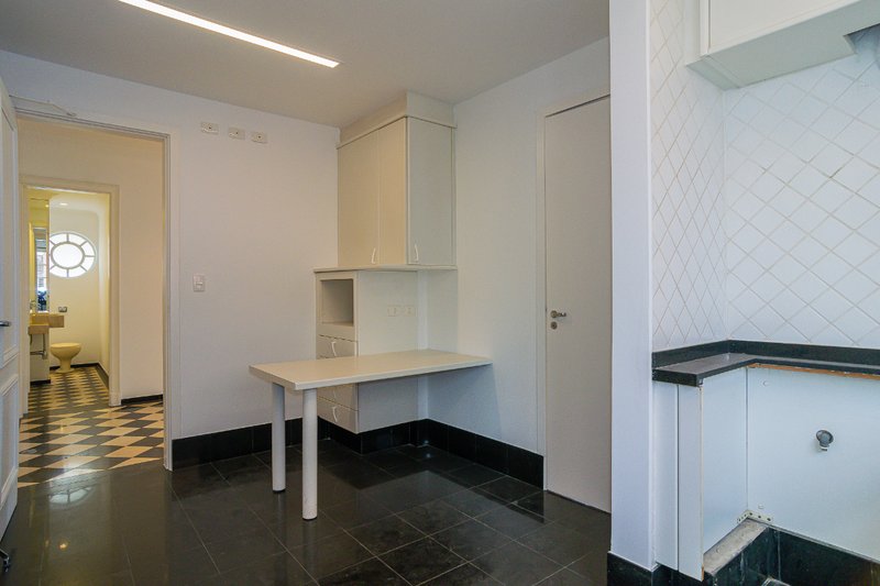 Apartamento à Venda, Edifício Conde dos Arcos, 244,73m²,Jardim Paulista, São Paulo/SP Alameda Casa Branca São Paulo - 