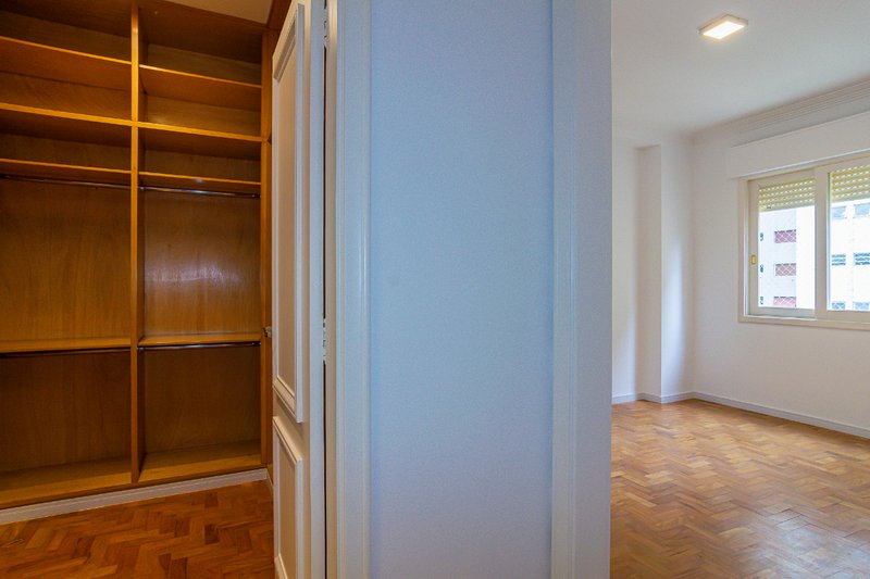 Apartamento à Venda, Edifício Conde dos Arcos, 244,73m²,Jardim Paulista, São Paulo/SP Alameda Casa Branca São Paulo - 