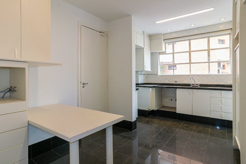 Apartamento à Venda, Edifício Conde dos Arcos, 244,73m²,Jardim Paulista, São Paulo/SP Alameda Casa Branca São Paulo - 