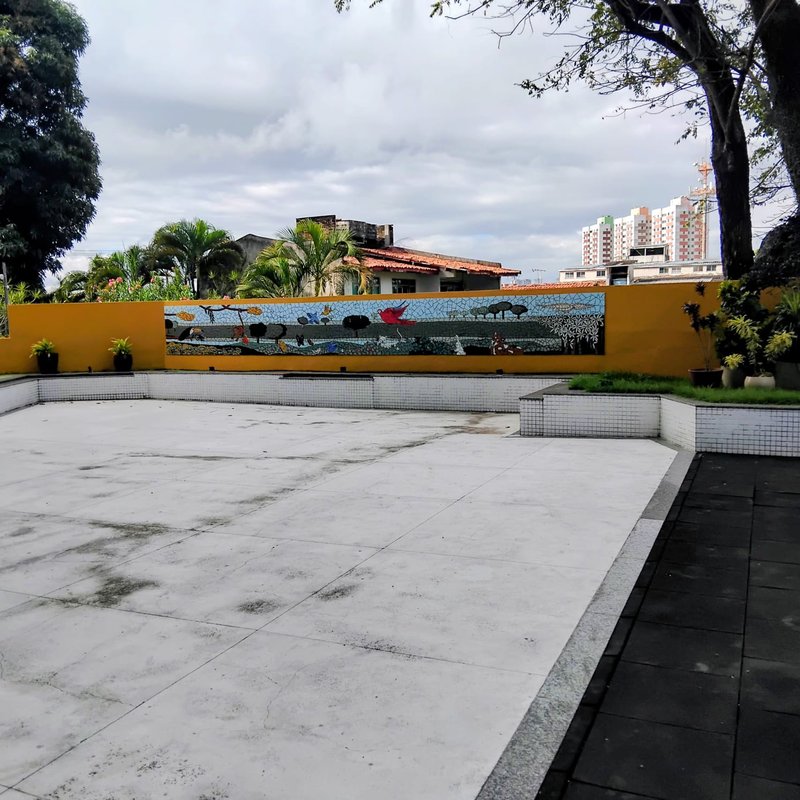 APARTAMENTO NASCENTE 3 QUARTOS SUÍTE DEPENDÊNCIA ÁREA DE SERVIÇO GARAGEM À VENDA EM BROTAS Rua Comendador Pereira da Silva Salvador - 