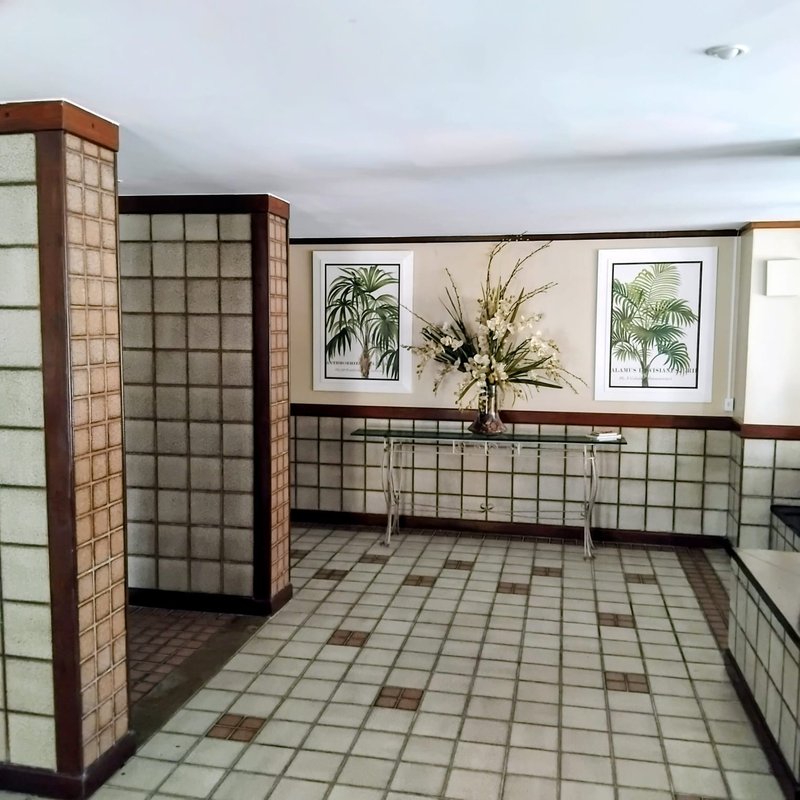 APARTAMENTO NASCENTE 3 QUARTOS SUÍTE DEPENDÊNCIA ÁREA DE SERVIÇO GARAGEM À VENDA EM BROTAS Rua Comendador Pereira da Silva Salvador - 