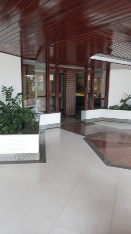 APARTAMENTO NASCENTE 3 QUARTOS SUÍTE DEPENDÊNCIA ÁREA DE SERVIÇO GARAGEM À VENDA EM BROTAS Rua Comendador Pereira da Silva Salvador - 