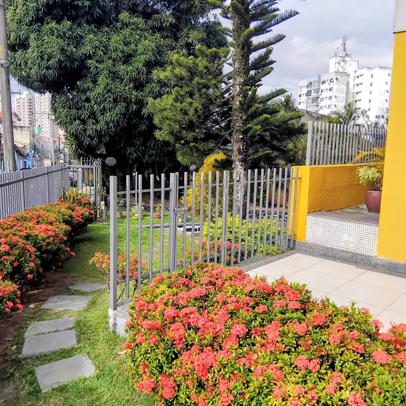 APARTAMENTO NASCENTE 3 QUARTOS SUÍTE DEPENDÊNCIA ÁREA DE SERVIÇO GARAGEM À VENDA EM BROTAS Rua Comendador Pereira da Silva Salvador - 