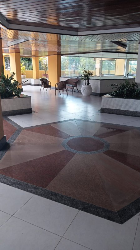 APARTAMENTO NASCENTE 3 QUARTOS SUÍTE DEPENDÊNCIA ÁREA DE SERVIÇO GARAGEM À VENDA EM BROTAS Rua Comendador Pereira da Silva Salvador - 