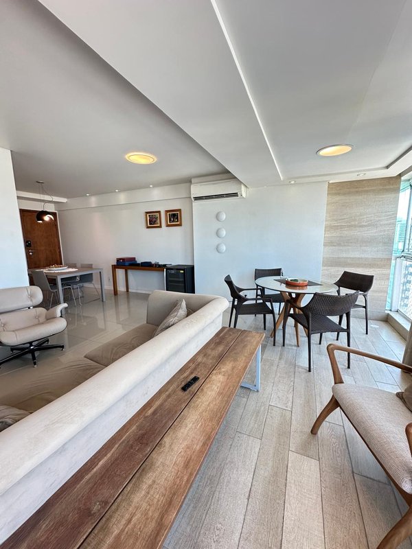 Apartamento à venda com 2 quartos sendo uma suíte, 95m² área útil por R$ 1.315.000,00 Rua Francisco da Cunha Recife - 