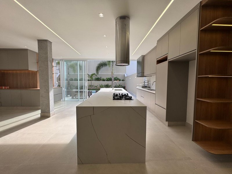 Casa Exclusiva à Venda no Swiss Park – Campinas Rodovia Anhangüera Campinas - 