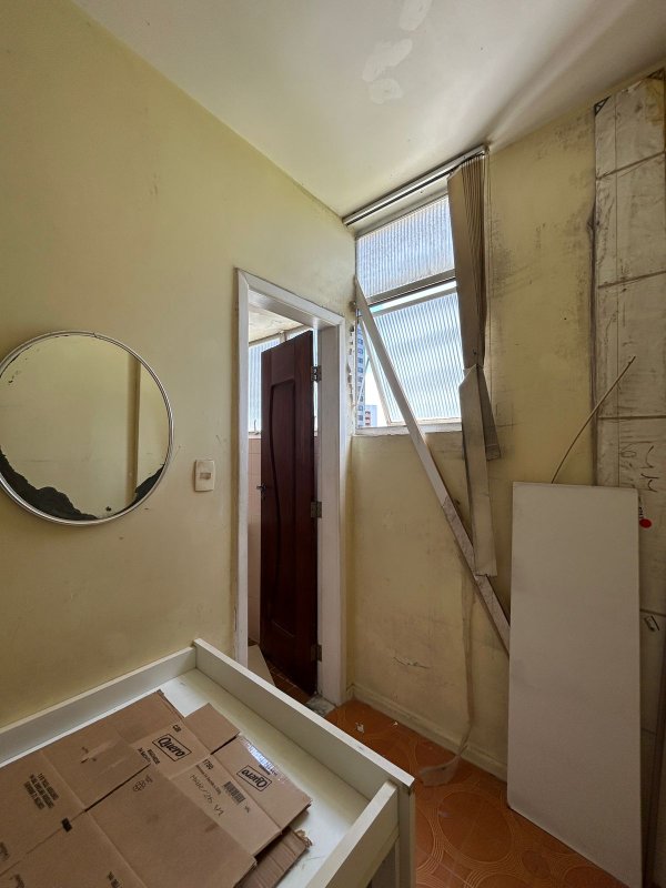 APARTAMENTO NASCENTE 3 QUARTOS SUÍTE VARANDA DEPENDÊNCIA 2 GARAGENS À VENDA NA GRAÇA! Avenida Euclydes da Cunha Salvador - 