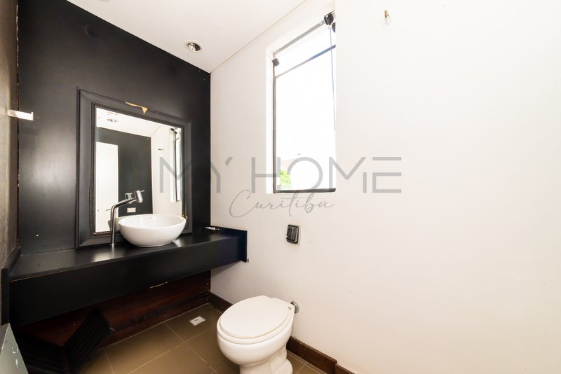 CASA COMERCIAL E RESIDENCIAL NO BAIRRO MERCES! Rua Dom Alberto Gonçalves Curitiba - 