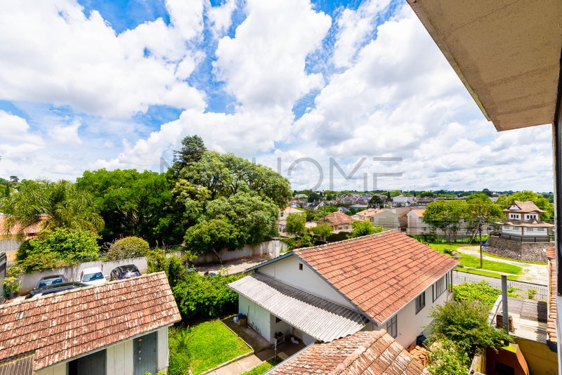 CASA COMERCIAL E RESIDENCIAL NO BAIRRO MERCES! Rua Dom Alberto Gonçalves Curitiba - 