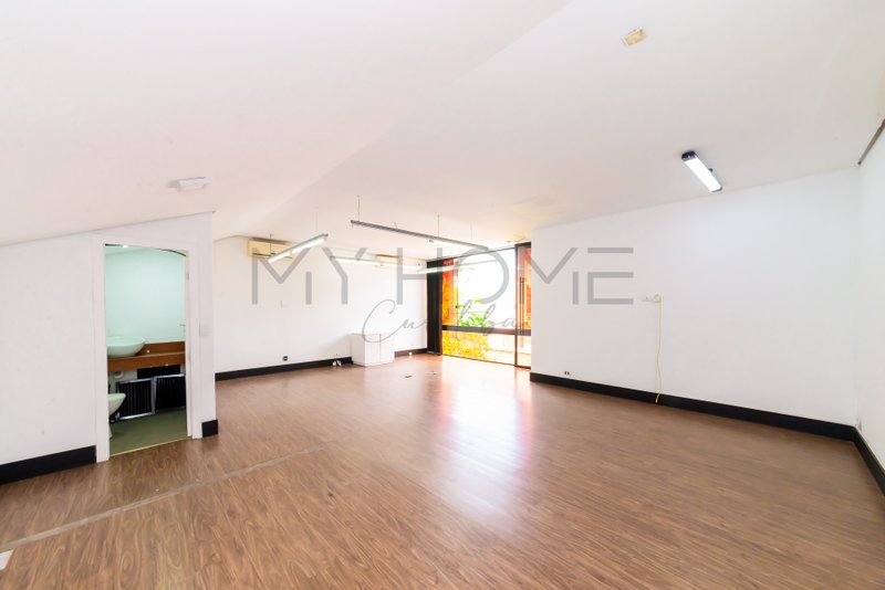 CASA COMERCIAL E RESIDENCIAL NO BAIRRO MERCES! Rua Dom Alberto Gonçalves Curitiba - 