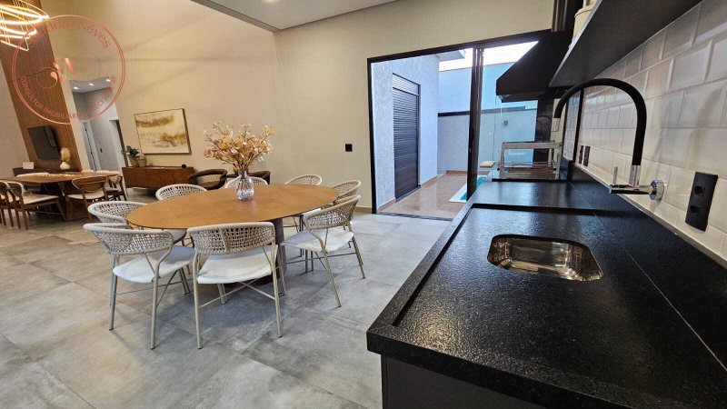 Casa T&eacute;rrea &Agrave; VENDA, 215m - 3 Su&iacute;tes- R$ 2.290.000 - Cond. Chacara Ondina - Sorocaba SP Avenida Maria Hannickel Nascimento Sorocaba - 