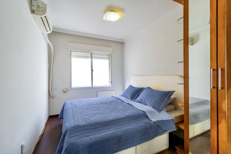 R$ 515.000 - APARTAMENTO DUPLEX - 77M2 - 1 DORM - DEP&Oacute;SITO - 1 VAGA Rua Mata Bacelar Porto Alegre - 