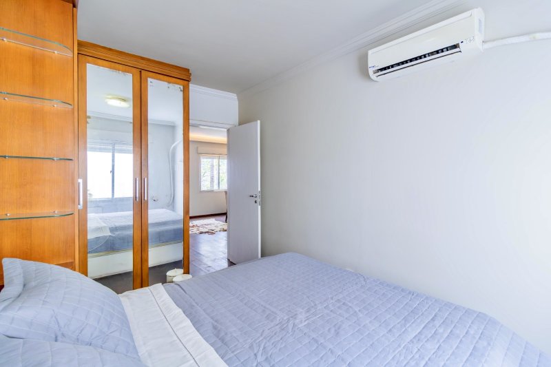 R$ 515.000 - APARTAMENTO DUPLEX - 77M2 - 1 DORM - DEP&Oacute;SITO - 1 VAGA Rua Mata Bacelar Porto Alegre - 