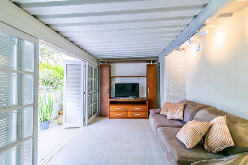 R$ 515.000 - APARTAMENTO DUPLEX - 77M2 - 1 DORM - DEP&Oacute;SITO - 1 VAGA Rua Mata Bacelar Porto Alegre - 