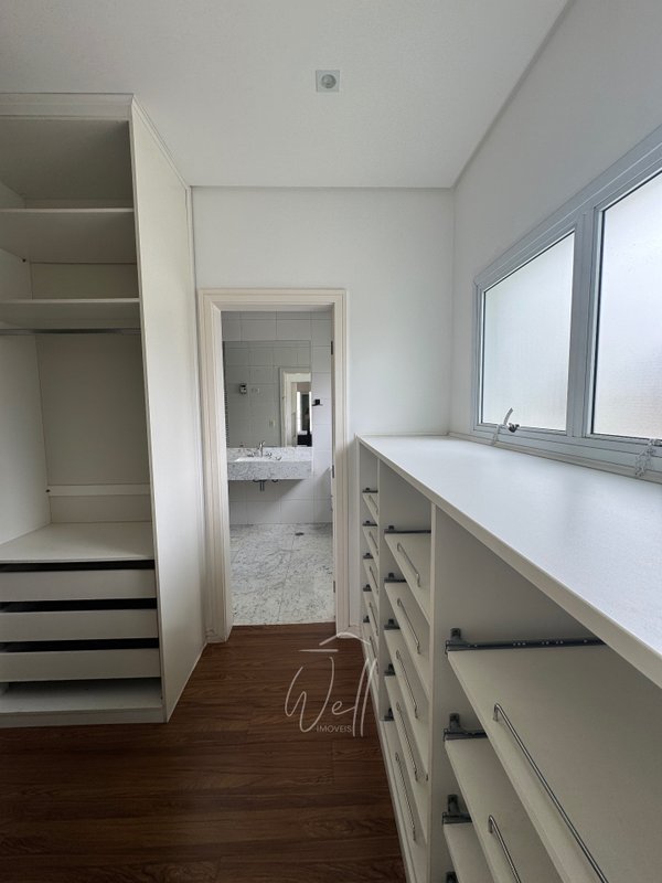 Casa no Condomínio Swiss Park em SBC  - 423m2 -  04 Suítes - 04 vagas Avenida Omar Daibert São Bernardo do Campo - 