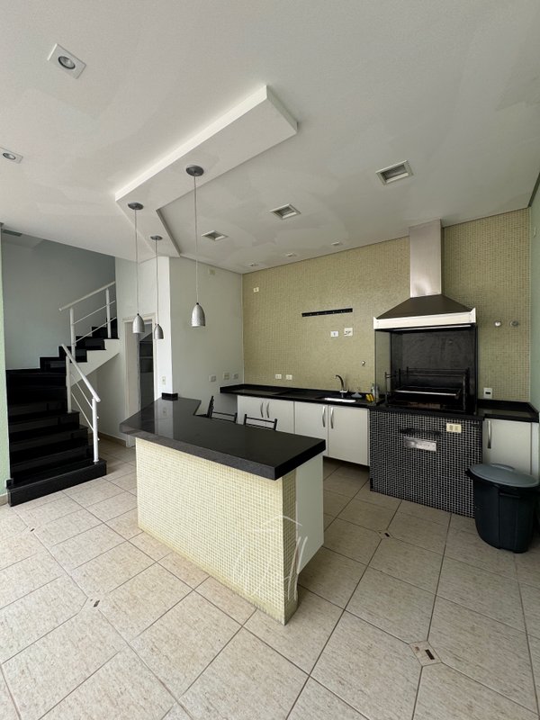 Casa no Condomínio Swiss Park em SBC  - 423m2 -  04 Suítes - 04 vagas Avenida Omar Daibert São Bernardo do Campo - 