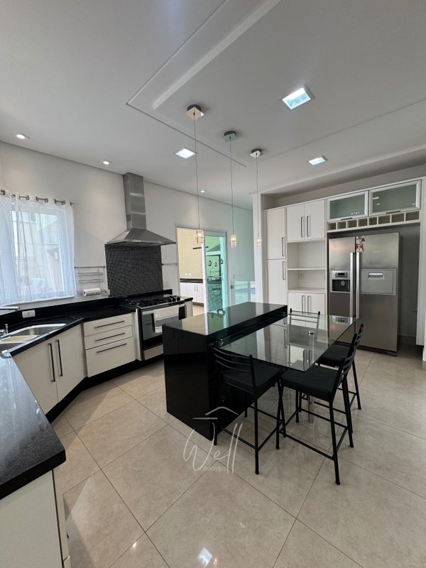 Casa no Condomínio Swiss Park em SBC  - 423m2 -  04 Suítes - 04 vagas Avenida Omar Daibert São Bernardo do Campo - 