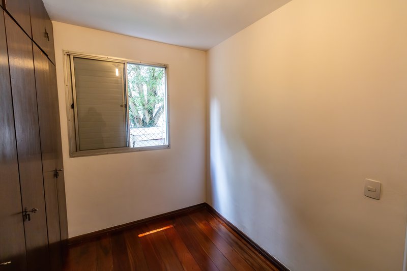 ALUGA-SE APARTAMENTO 63M2 - 2 Dormitórios com 1 Vaga Rua das Grumixamas São Paulo - 