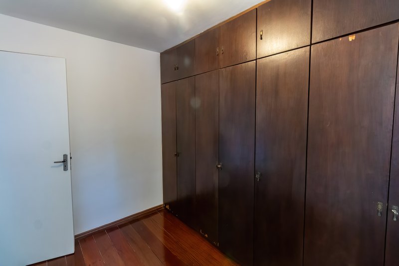 ALUGA-SE APARTAMENTO 63M2 - 2 Dormitórios com 1 Vaga Rua das Grumixamas São Paulo - 
